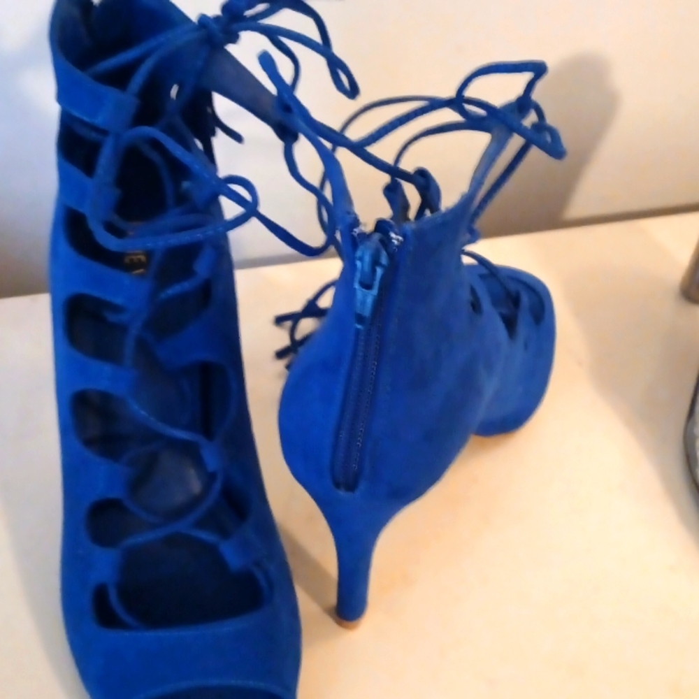 Blue Suede, Nine West, Size 9, 3 1/2 inch Stilettos
